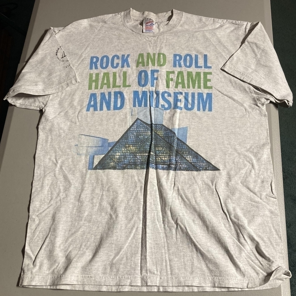 Vintage Rock And Roll Hall of Fame And Museum Grey Graphic Tee T-Shirt Men's XL